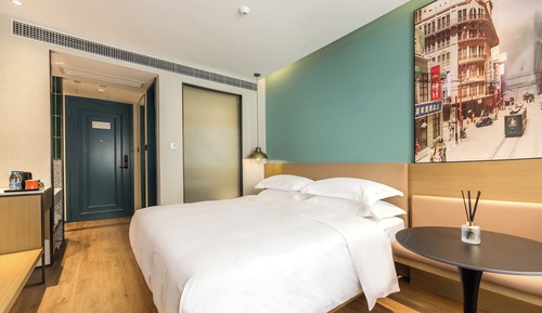 Habitación básica doble, no fumadores, vistas a la ciudad