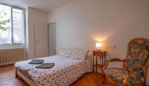 Apartamento básico, patio, vistas al jardín