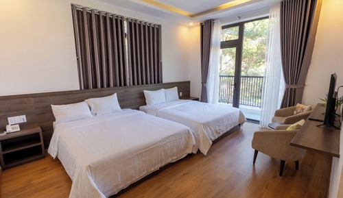 Deluxe Quadruple Room, Balcony, Mountain View