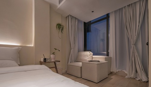 Habitación Confort con 1 cama doble o 2 individuales