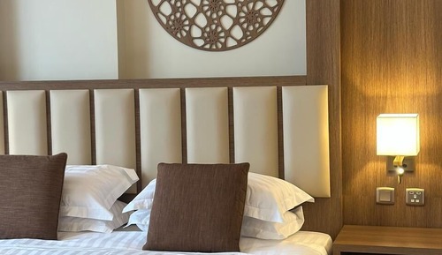 Habitación Deluxe doble, 1 cama de matrimonio grande, vistas a la montaña
