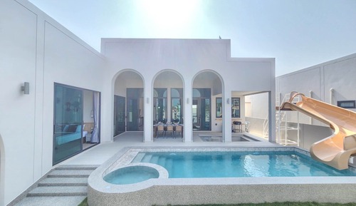 Villa Deluxe, vistas a la piscina