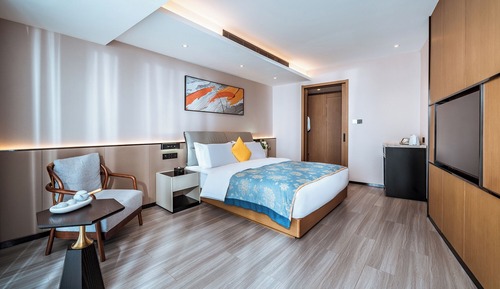 Habitación superior con 2 camas individuales, vistas al mar