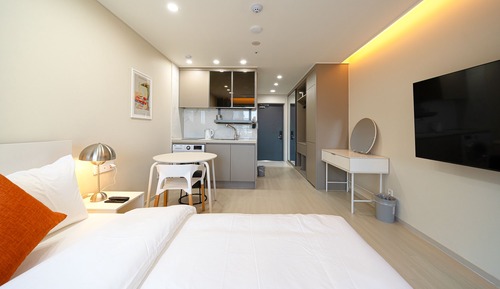 Standard Room with Partial Ocean View