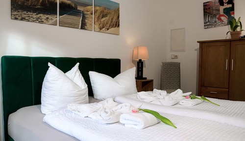Habitación doble, 1 cama de matrimonio, vistas al patio