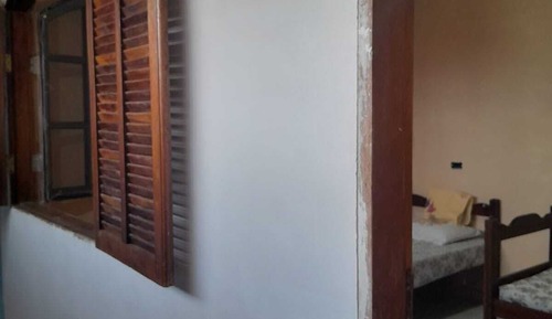 Habitación básica con 1 cama doble o 2 individuales, patio, vistas al patio