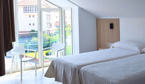 Habitación estándar con 2 camas individuales, vistas a la ciudad