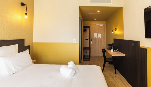 Habitación superior, 1 cama de matrimonio, accesible en silla de ruedas