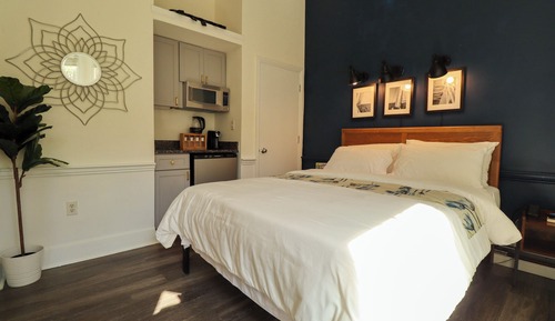 Estudio, 1 cama de matrimonio, baño privado