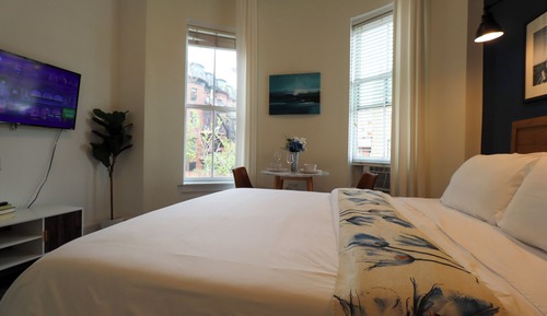 Estudio, 1 cama de matrimonio, baño privado