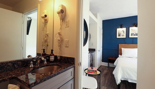 Estudio, 1 cama de matrimonio, baño privado