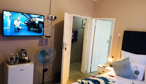Habitación Confort con 1 cama doble o 2 individuales