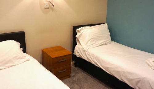Standard Twin Room