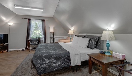House, 1 Bedroom