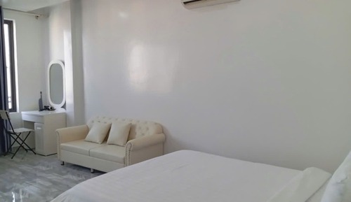 Estudio, vistas a la ciudad