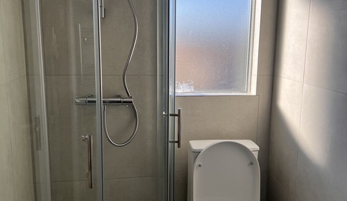 Habitación Signature doble, baño compartido, vistas a la ciudad