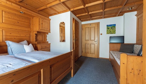Habitación doble, vistas a la montaña