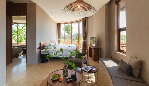Casa exclusiva, balcón, vistas al jardín