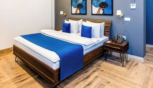 Suite Deluxe, 1 cama de matrimonio grande, fumadores, vistas a la montaña