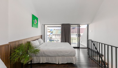 Habitación panorámica, balcón, vistas a la ciudad