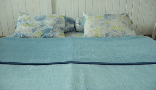 Habitación básica con 1 cama doble o 2 individuales