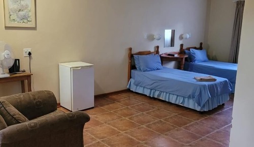 Habitación estándar con 2 camas individuales