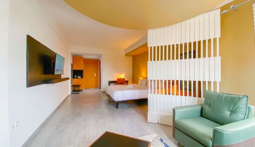 Suite junior, vistas a la piscina