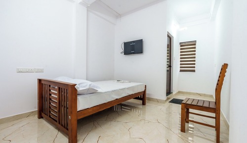 Habitación básica doble, vistas a la ciudad