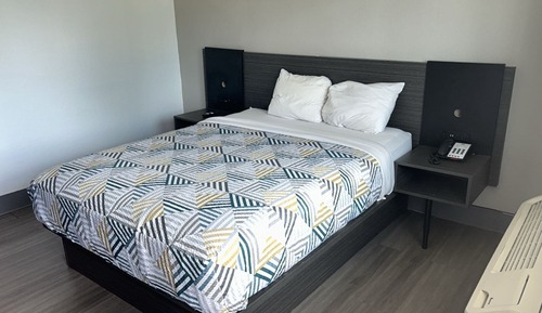 Habitación, 2 camas de matrimonio, no fumadores (Accessible)