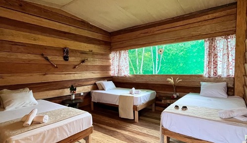 Dormitorio compartido económico, vistas a la laguna