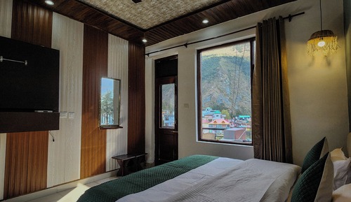 Single Room, Balcony, Mountain View