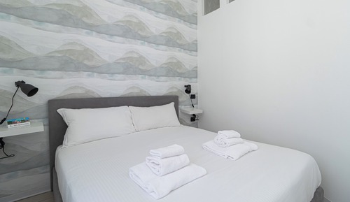 Apartment (1 Bedroom)