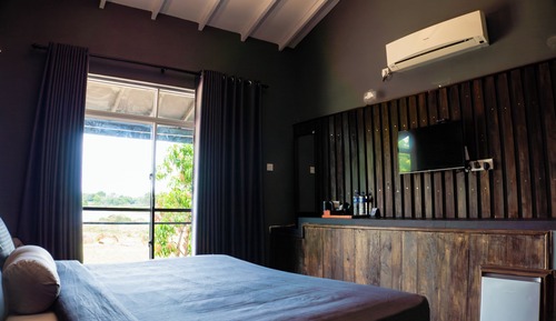 Superior Double or Twin Room, Lake View