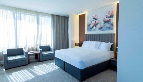 Junior Suite, City View