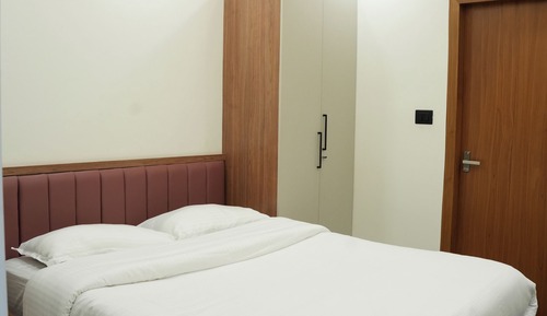 Basic Single Room