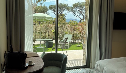 Habitación doble superior, vistas al jardín