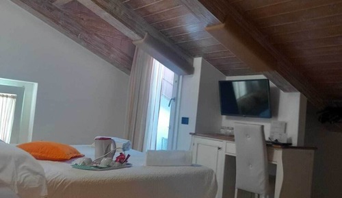 Habitación básica doble, balcón, vistas a la montaña