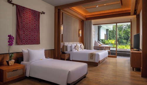 Habitación (Premium Suite Room with Private Jacuz)