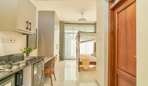 Estudio Confort, Aire acondicionado, vistas al jardín