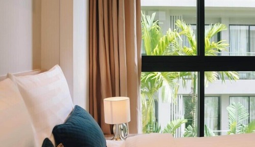 Deluxe Condo, Balcony
