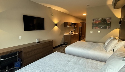 Suite, 2 camas de matrimonio, no fumadores, cocina básica (Shower Only;with Single Sofabed)