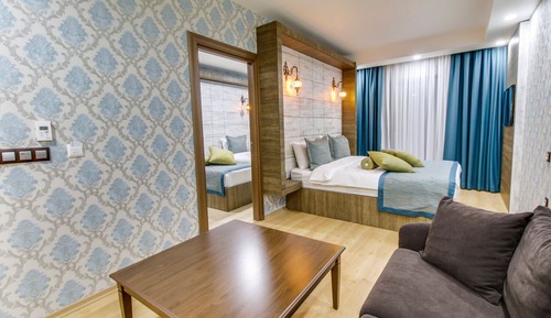 Habitación familiar con 1 cama doble o 2 individuales