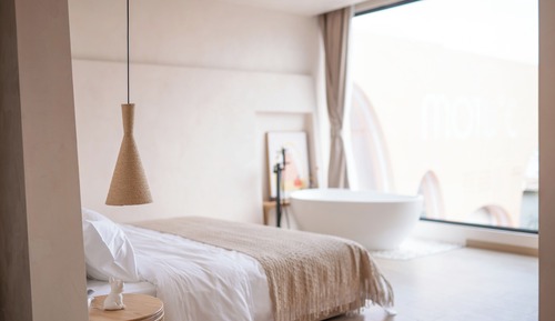 Design Double Room, 1 King Bed, Bathtub, Sea View