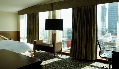 Suite, 1 cama de matrimonio grande, vistas a la ciudad