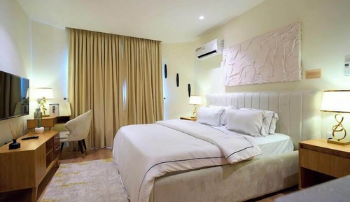 Apartamento económico, balcón, vistas a la ciudad