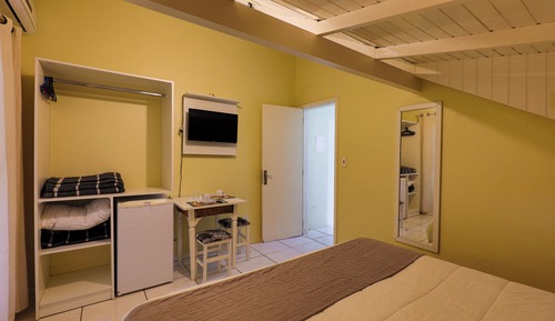 Habitación con 2 camas individuales