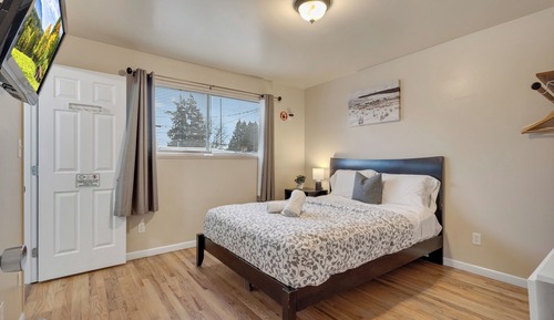 Economy Triple Room, 1 Queen Bed, Non Smoking, Air conditioning
