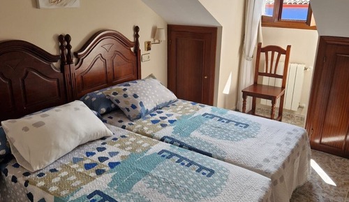 Habitación con 2 camas individuales
