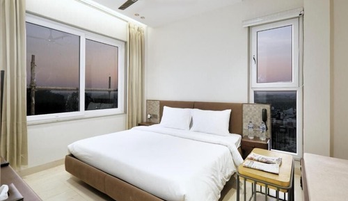 Habitación familiar doble, balcón, vistas a la ciudad