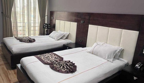 Habitación estándar con 1 cama doble o 2 individuales